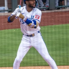 Maikel García height profile photo
