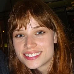 Makenzie Leigh height profile photo