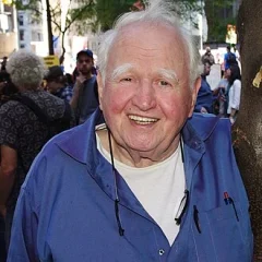 Malachy McCourt height profile photo