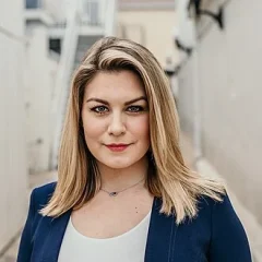 Mallory Hagan height profile photo