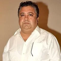 Manoj Pahwa height profile photo