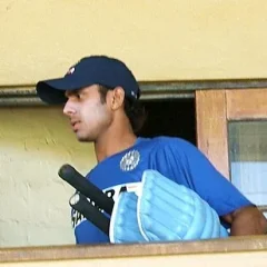 Manoj Tiwary (cricketer) height profile photo