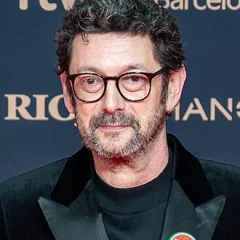 Manolo Solo height profile photo