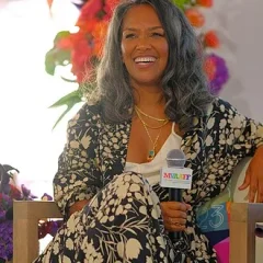 Mara Brock Akil height profile photo