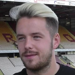 Marc McNulty height profile photo