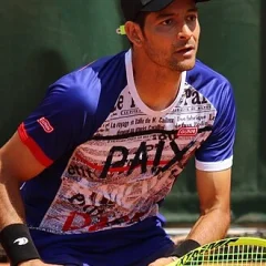 Marcelo Arévalo height profile photo
