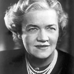 Margaret Chase Smith height profile photo