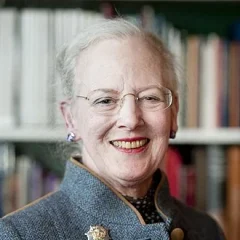 Margrethe II height profile photo