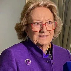 Maria Antónia Palla height profile photo
