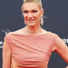 Maria Höfl-Riesch height profile photo