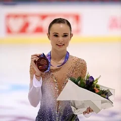 Mariah Bell height profile photo