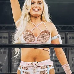 Mariah May height profile photo