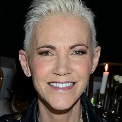 Marie Fredriksson height profile photo
