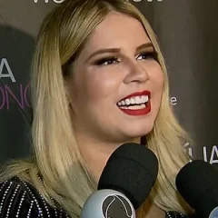 Marília Mendonça height profile photo
