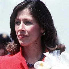 Marilyn Quayle height profile photo