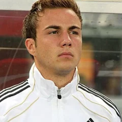 Mario Götze height profile photo