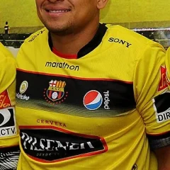 Mario Pineida height profile photo