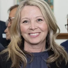 Marit Stiles height profile photo
