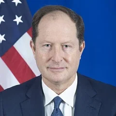Mark Brzezinski height profile photo