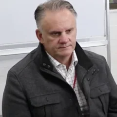Mark Latham height profile photo