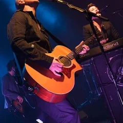 Mark Sheehan height profile photo