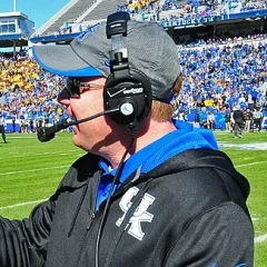 Mark Stoops height profile photo