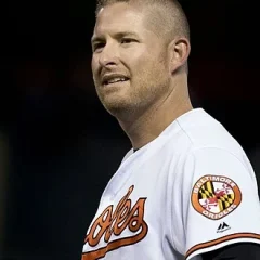 Mark Trumbo height profile photo