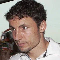 Mark van Bommel height profile photo