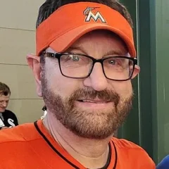 Marlins Man height profile photo
