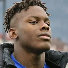 Maro Itoje height profile photo