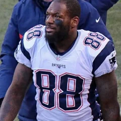 Martellus Bennett height profile photo