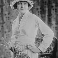 Martha Mansfield height profile photo
