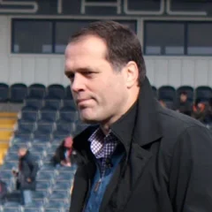 Martin Bayfield height profile photo