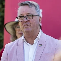 Martin Foley (politician) height profile photo