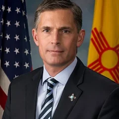 Martin Heinrich height profile photo