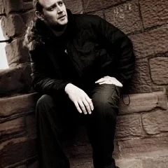 Martin Kearns height profile photo