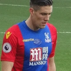 Martin Kelly (footballer) height profile photo
