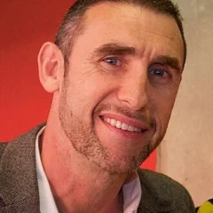 Martin Keown height profile photo