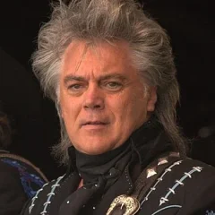Marty Stuart height profile photo
