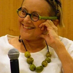 Mary Beth Hurt height profile photo