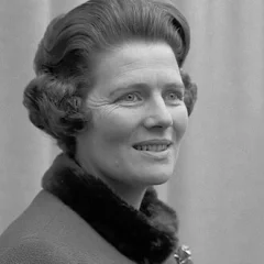 Mary Soames height profile photo