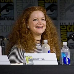 Mary Wiseman (actress) height profile photo