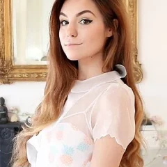 Marzia Kjellberg height profile photo