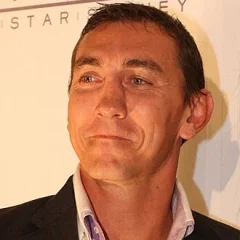 Mat Rogers height profile photo