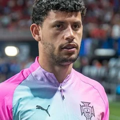 Matheus Nunes height profile photo