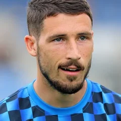 Mathew Leckie height profile photo