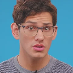 Matt Bennett height profile photo