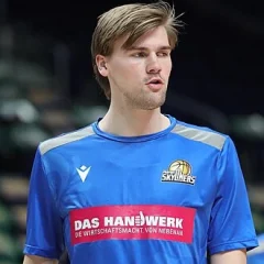 Matt Haarms height profile photo