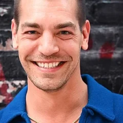 Matt Rogers (comedian) height profile photo