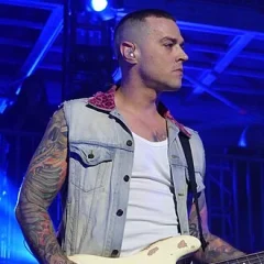 Matt Willis height profile photo